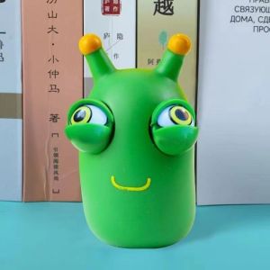 Đồ Chơi Bóp Xả Stress Sâu 3D Mắt Xanh