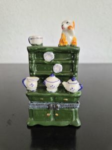 Vintage green ceramic jewellery box (tea set cabinet with a dog on top)