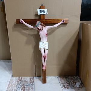Cây thánh giá 70cm 45cm chất liệu Gỗ xoan/composite dùng cho trang trí bàn thờ công giáo phong cách Traditional