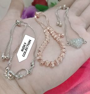 gelang tangan wanita dewasa xuping model nori kupu dan gelang serut emas dan silver gold/titanium