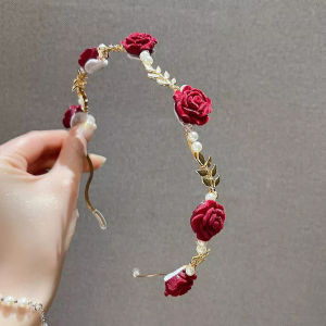 จัดส่งรวดเร็ว ที่คาดผมดอกกุหลาบ ประดับมุก วัสดุโลหะ ที่คาดหัวดอกไม้ หรูหรา สีแดง สีขาว เครื่องประดับสำหรับผู้หญิง