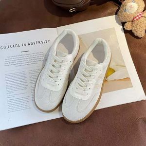 คอลเลคชั่นล่าสุดรุ่นขายดี รองเท้าผ้าใบสตรีลำลอง แฟชั่นน้ำหนักเบารองเท้าผ้าใบผูกเชือก ไซส์ 36-45 ด้านล่างหนาลื่นรองเท้านักเรียน