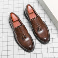 Clarks Un Gala Free Brown Leather Mens Loafers (Brown Leather). 