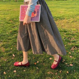 รองเท้าสตรีใหม่รองเท้าสตรีแมรี่เจนรองเท้าสตรีหัวเหลี่ยมปากตื้นรองเท้าหนังเล็กสตรีสไตล์วิทยาลัยก้นแบนสามารถสวมใส่โดยหญิงตั้งครรภ์