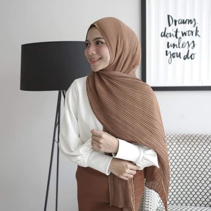 Hijab Pashmina Plisket Polos Diamond │ Kerudung Pashmina Prisket