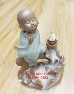 Dụng cụ xông trầm bằng gốm sứ phối hợp tiểu cảnh  phong thủy đẹp lạ mắt