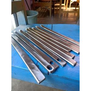 ALAT CUKIT BAN MOTOR DARI BAJA PIR MOBIL.HARGA TERTERA SATUAN (1 PCS).1KG MUAT 3PCS.
