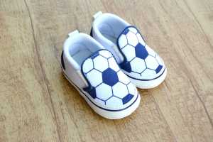 sepatu sneakers bayi slip on /prewalkers bayi bola