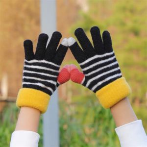 Găng tay len (Bao tay len) nữ cao cấp dày dễ thương chống gió giữ ấm thiết kế ngón tay chạm màn hình cảm ứng - Mã GT01