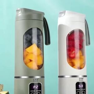 Portable USB-Rechargeable Blender & Juicer,500ML Portable juicer Shakes and Smoothies Blender,Small Blenders,Mixing,Compact