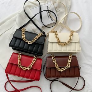 Tas Selempang Wanita: Pilihan Tas Kecil & Import Terbaik