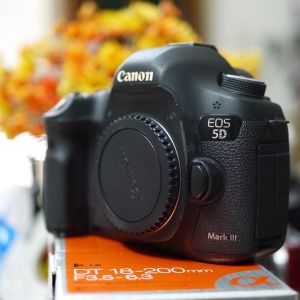 Máy ảnh Canon EOS 5D mark III