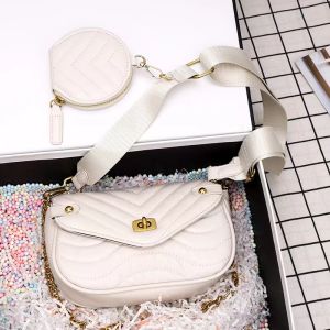 กระเป๋าสะพายข้างแฟชั่น หนัง PU งานดี สวยหรู มาพร้อมกระเป๋ากลมเล็ก6577