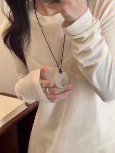 Versatile Silver Tone Comb Charm Necklace Stylish Alloy Daily Wear Neck Fashion Statement Accessory