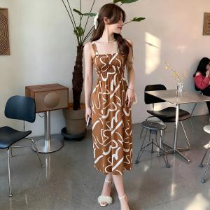 Women Abstract Line Print Wide Square Strap Midi Dress Elastic Shirred Bust Sleeveless Flowy Slip Dress Soft Casual Everyday Long Dresses
