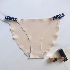 ชุดชั้นในเอวกลาง บาง ขนาดใหญ่ ชิ้นเดียว ไร้รอยต่อ ปิดก้นครึ่ง กางเกงในโยคะกีฬาสำหรับผู้หญิง ความปรารถนาอันบริสุทธิ์ที่มองไม่เห็น