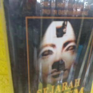 Buku Sejarah Hukum Suatu Pengantar oleh Prof. Dr. Emeritus John Gilissen