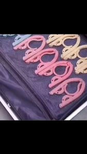 Hanger Portable Lipat Gantungan Baju Travel