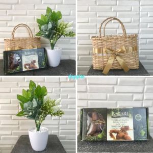 Hampers Lebaran Kurma Tanaman Artificial Tas Anyaman Rotan Pajangan Hiasan Dekorasi Aesthetic