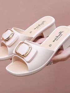 [Free Shipping] New womens versatile and fashionable summer outdoor sandals non-slip slip-on slippers Korean style wear-resistant thick-soled soft-soled