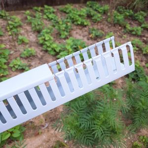 Máng nhựa đi dây - Máng cáp nhựa - Máng điện nhựa - Máng nhựa răng lược 25x25 25x45 35x35 35x45 45x45 45x65 65x65 85x85 105x105 dài 85cm