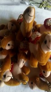 Oleh Oleh Haji dan Umroh Gantungan Kunci Boneka Unta