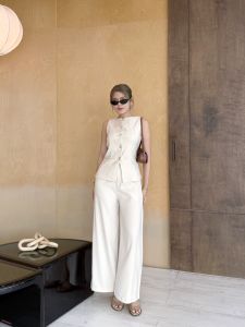 Jimmy Set- ชุดเซ็ทขายาว 2 ชิ้น เสื้อตัวยาวแขนกุดคอปาดแต่งกระดุมทอง ชุดเซ็ทขายาวออกงาน BETTY (B028)