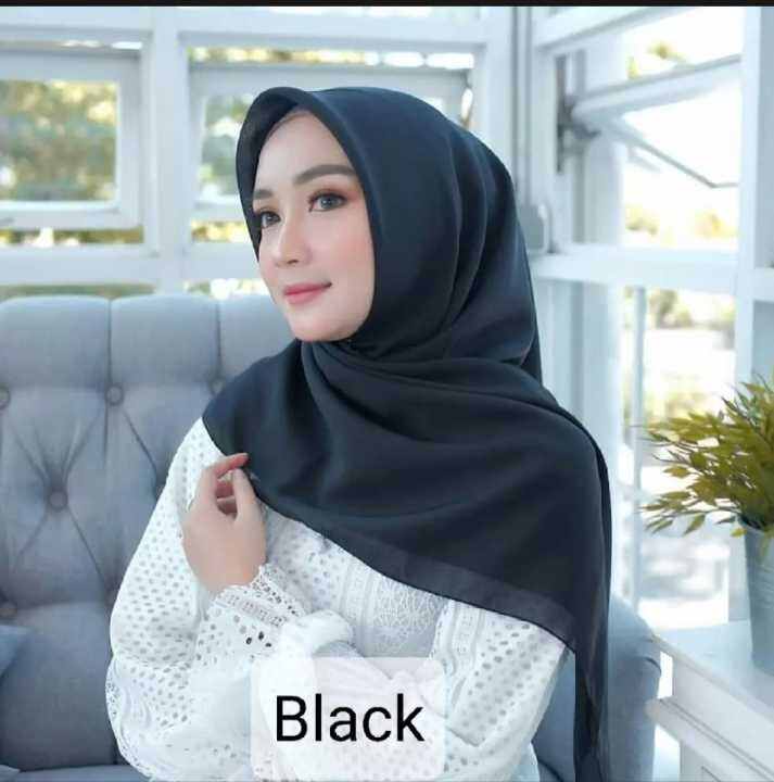 Hijab Segiempat Bella Square Polos Warna Terlengkap/Harga Bella Terjun ...