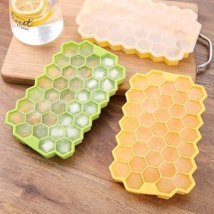 JJT Honeycomb Ice Cube Tray with Lid 37 Grids Fast Freezing Easy Release Silicone Ice Mold Creative DIY Ice Maker