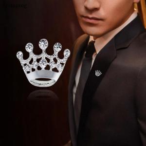 【ZP】 Flash Sale Cute Personality Accessories  Crown Brooches Cutouts Retro Creative Pins Suits Fashionable Men