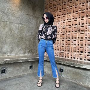 WIJIN JEANS - CE LAN A JE ANS WA NI TA TE RBA RU BO YFRI E ND BE LA H DE PA N 2023