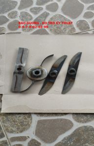 Lưỡi dao làm bằng thép gắn máy băm rau bèo băm chuối
