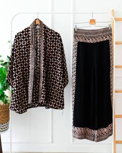 ONESET OUTER BERLENGAN KULOT HIGHWAIST SETELAN ATAS BAWAH BATIK BLAZER VEST BATIK BLACK EDITION