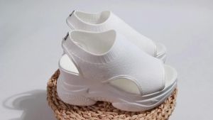 Thick Soled Sandals For Women Summer Mesh Breathable Peep Toe Sloping Heel Sandals Plus Size Sports Walking Mesh Flat Shoes