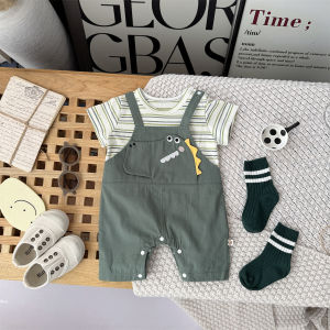 Summer short-sleeved cotton baby romper/romper for boys and girls cute striped dinosaur baby bodysuit.