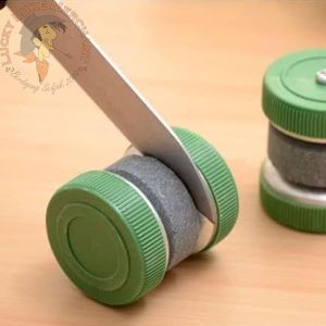 Penajam Serbaguna Sharpener With Suction Alat Pengasah dengan Penghisap