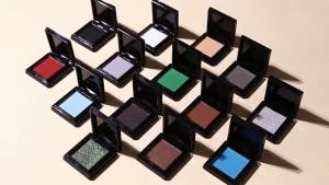UCANBE White Single Eyeshadow Palette Highly Pigmented Matte Eye Shadow Powder Professional Long-Lasting Waterproof Makeup Palette