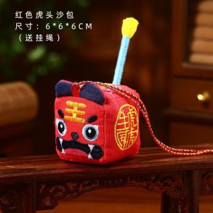 非遗刺绣布老虎沙包民间手工艺醒狮摆件通用小礼物礼品 Intangible Cultural Heritage Embroidered Tiger Cloth Ball Folk Handicraft Lion Dance Display Item Daily General Small Gift