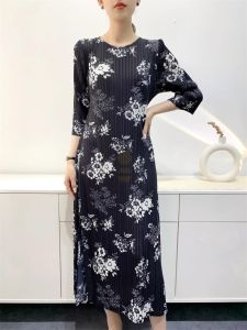 Aiden001 High Elastic Size Age-Reducing Three-Quarter Sleeve Mid-Length Dress L-618