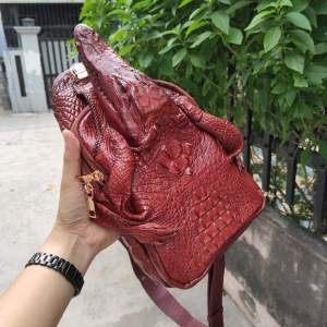 Túi đeo chéo nam da cá sấu [CÁ SẤU NGUYÊN CON ĐẨY ĐỦ CHÂN TAY VÀ ĐẦU]