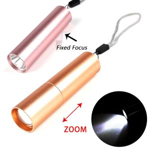 [Latiao Store] Senter Mini New Warna Berfariatif aktifitas Luar Lampu Senter Travel Size Simple Aman Lampu Terang Jarak Jauh Lampu Senter Penerangan Pencahayaan