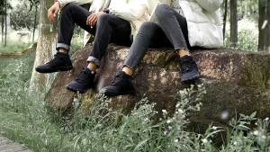 Five-finger cotton shoes non-slip and wear-resistant couples hiking shoes warm high-top fur boots mens and womens outdoor cold-proof mountaineering shoes