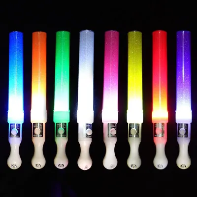 Gậy phát sáng - lightstick đèn LED có sẵn pin