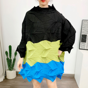 Áo Xếp Ly Phối Màu Áo Thun Nữ Dáng Lửng Che Bụng Xếp Ly Kim Cương Dáng Rộng Màu Tương Phản Ys381296