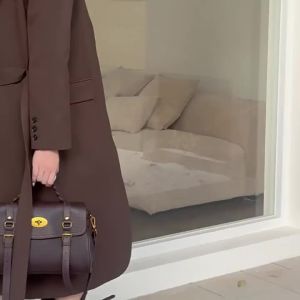 Túi đeo chéo da thật túi xách tay da bò túi tote nữ mẫu mới túi công sở đa năng dễ phối đồ.