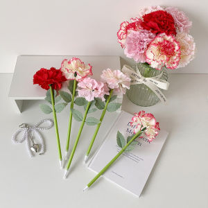 TSEVD 4Pcs ดอกไม้ประดิษฐ์ ปากกาลูกลื่นลายดอกไม้ ดอกคาร์เนชั่น โรส ของขวัญวันครู ปากกาเจลสีกลาง คาวาอี้ เขียนได้อย่างราบรื่น ปากกาลายเซ็น สำนักงาน
