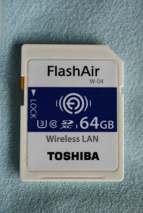 FlashAir 64GB W-04 第4世代 最新世代東芝 TOSHIBA Wi-Fi SDHC