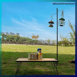 Snowdreamer โคมไฟตั้งแคมป์แบบตั้งโต๊ะ1ชิ้น ที่แขวนโคมไฟแบบถอดออกได้ที่ยึดโคมไฟแบบพกพาได้อุปกรณ์สำหรับนักท่องเที่ยวเดินป่า