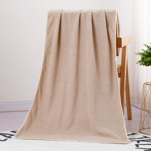 ผ้าเช็ดตัวผืนใหญ่ ขนาด 140x70 cmซม ผ้าดีนิ่มมาก ดูดซับน้ำได้ดี ผ้าดี ใหญ่ แห้งเร็วและสวยงาม