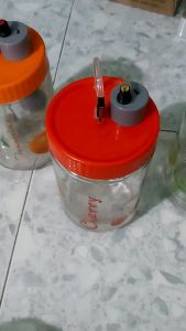 Bình rót ruou thông minh